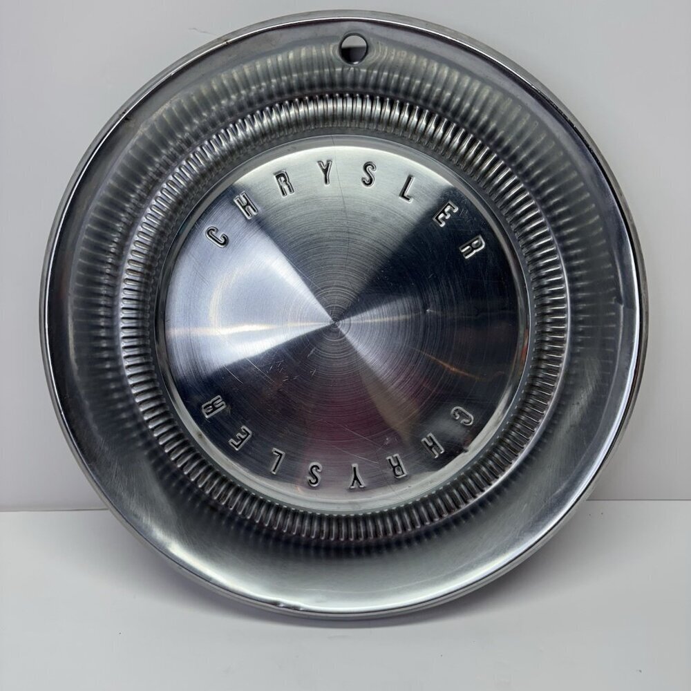 1969-1973‎ Chrysler New Yorker 15" Hub Cap (U-B20)
